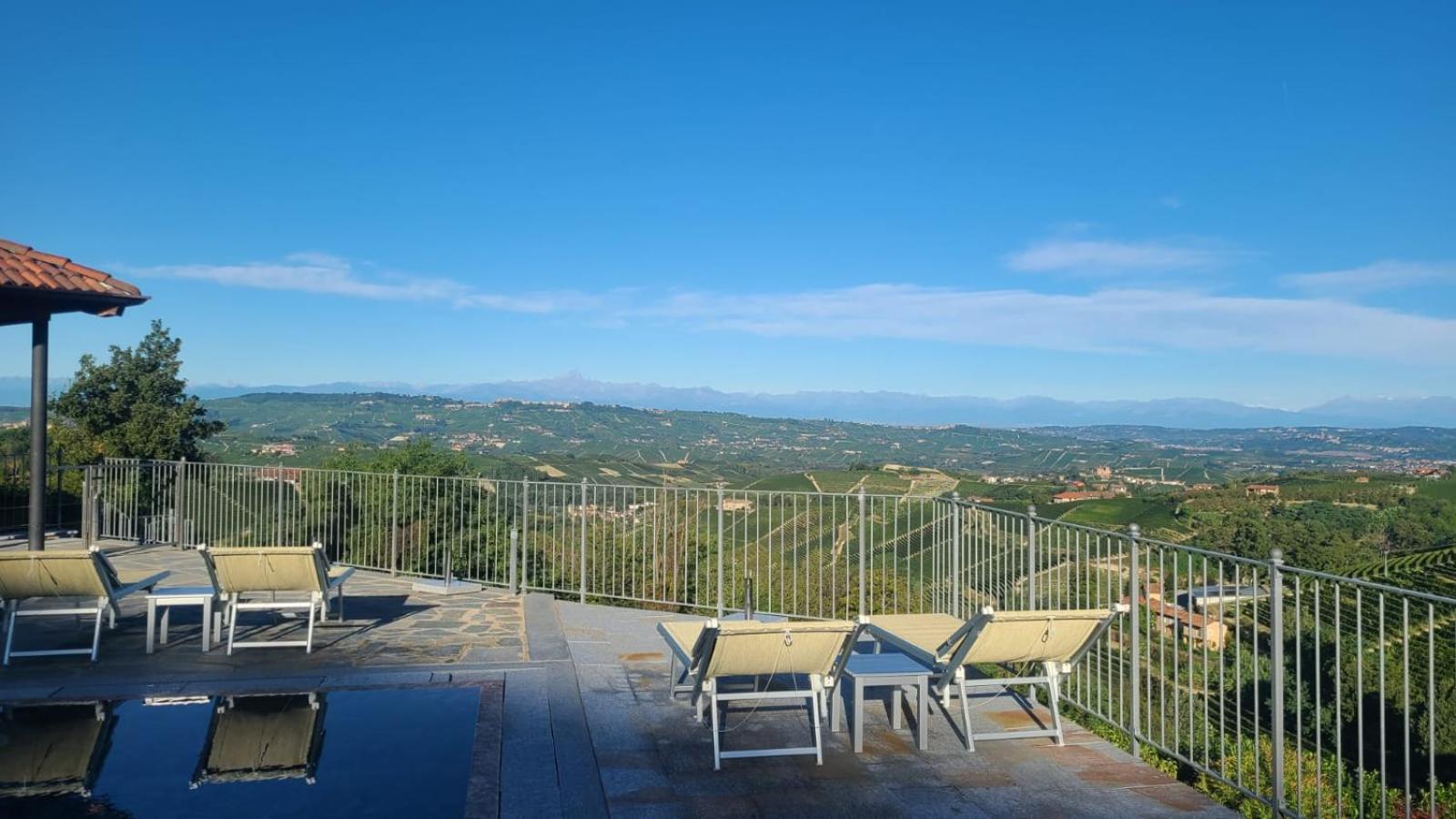 Vila Casa Castella - Adults Only - Langhe Diano dʼAlba Exteriér fotografie
